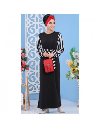 Robe pas chère de couleur noire avec manches à rayures noires et blanches pour femme 