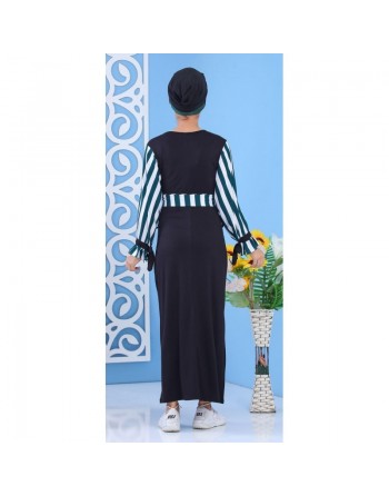 Robe pas chère de couleur noire avec manches à rayures noires et blanches pour femme 