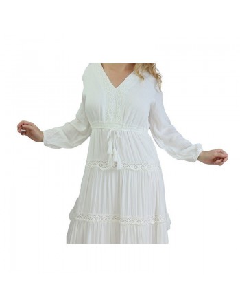 Robe bohème chic de couleur blanche 