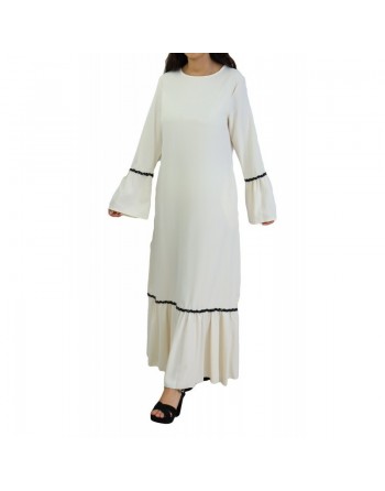 Robe longue avec dentelles et strass - Couleur blanc cassé 