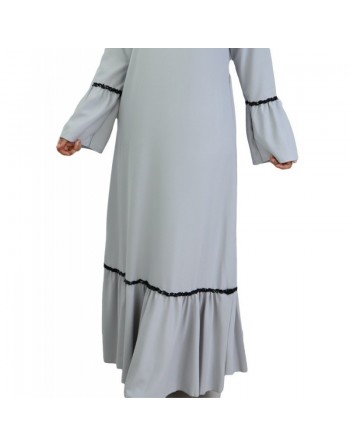 Robe longue avec dentelles et strass - Couleur gris clair 