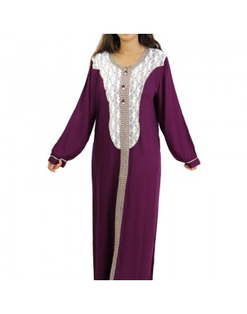 Robe à manches longues et broderies couleur prune 