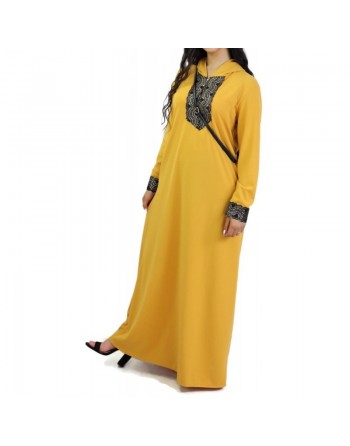 Robe longue moderne type abaya du Maroc avec capuche et motifs dorés pour femme - Couleur jaune moutarde 