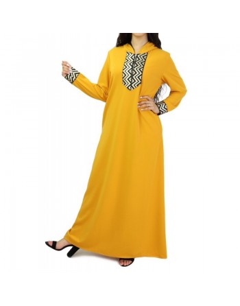Robe longue type abaya marocaine moderne avec capuche et motifs dorés pour femme - Couleur jaune moutarde 