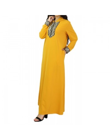 Robe longue type abaya marocaine moderne avec capuche et motifs dorés pour femme - Couleur jaune moutarde 