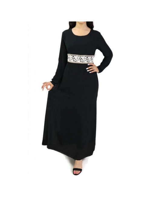 Robe longue fluide avec broderies blanches et dorées pour femme - Couleur noire Robe longue fluide avec broderies blanches et dorées pour femme - Couleur noire