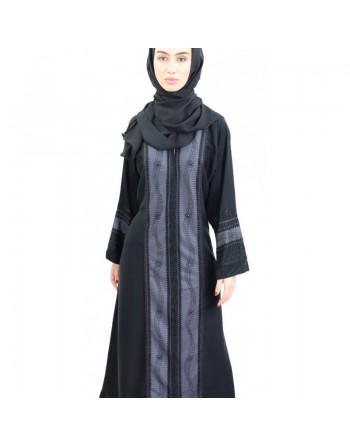 Abaya Dubaï noire satinée avec nombreux strass noirs et broderies avec son écharpe assortie 