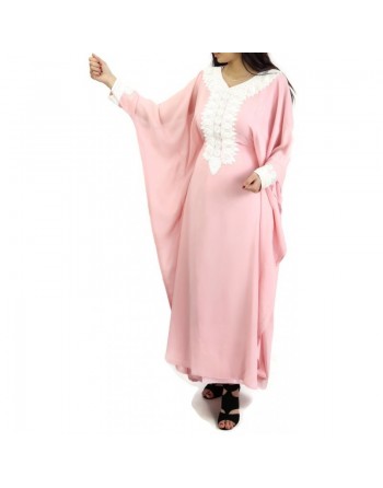 Robe de soirée orientale avec effet papillon décorée de broderies et de strass - Couleur rose clair 
