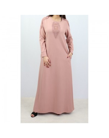 Robe maxi-longue évasée avec poches et broderies de couleur Rose pale - Marque Amelis pour femme 