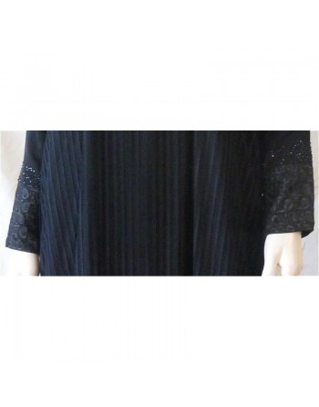 Abaya noire "Dubai" décorée de strass noires avec foulard assorti 
