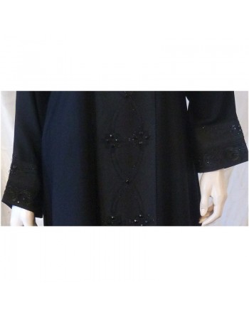 Abaya noire broderies et strass avec foulard assorti 