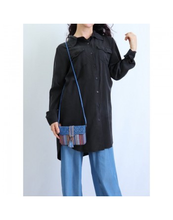 Chemise avec poches latérales de couleur Noir 