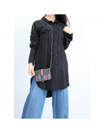 Chemise avec poches latérales de couleur Noir 