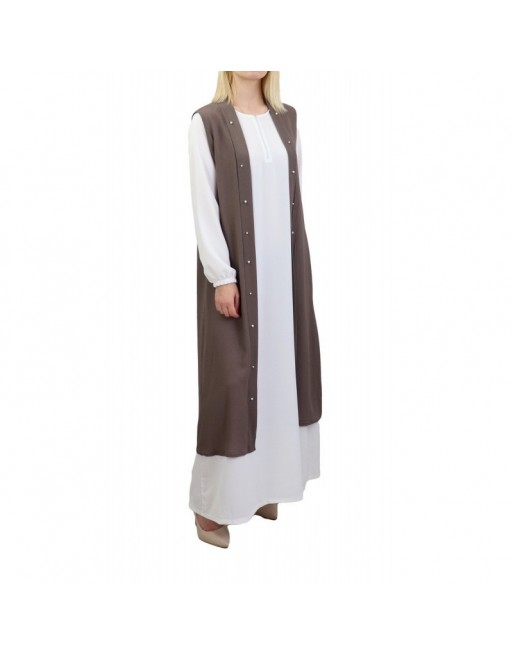 Gilet long perlé de couleur taupe Gilet long perlé de couleur taupe