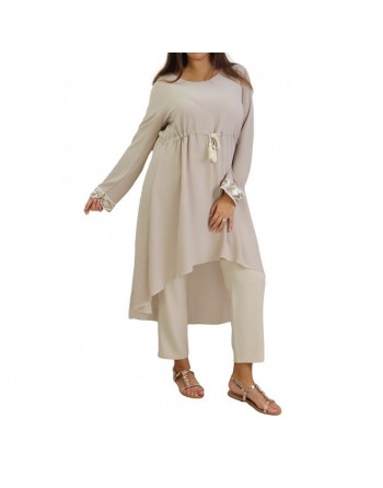 Tunique ample et originale pour femme avec cordon à pompons et strass sur les manches - Couleur Beige 