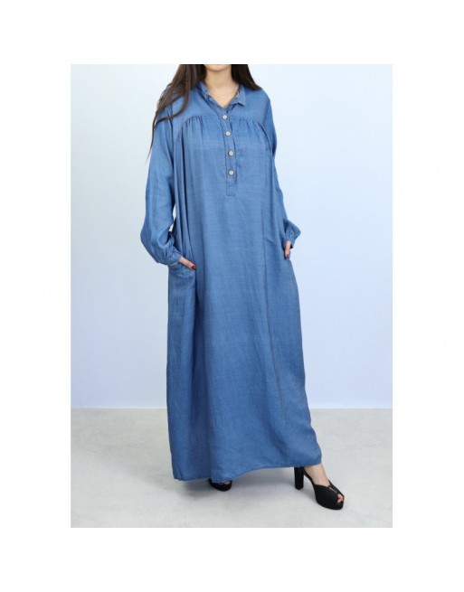 Robe jean longue et ample avec poches et boutons Robe jean longue et ample avec poches et boutons