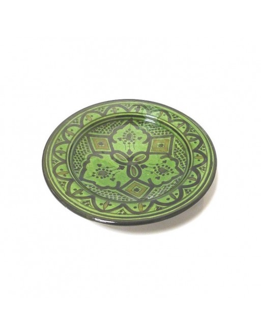 Assiette marocaine décorative en poterie émaillée peinte en vert et ornée de motifs 